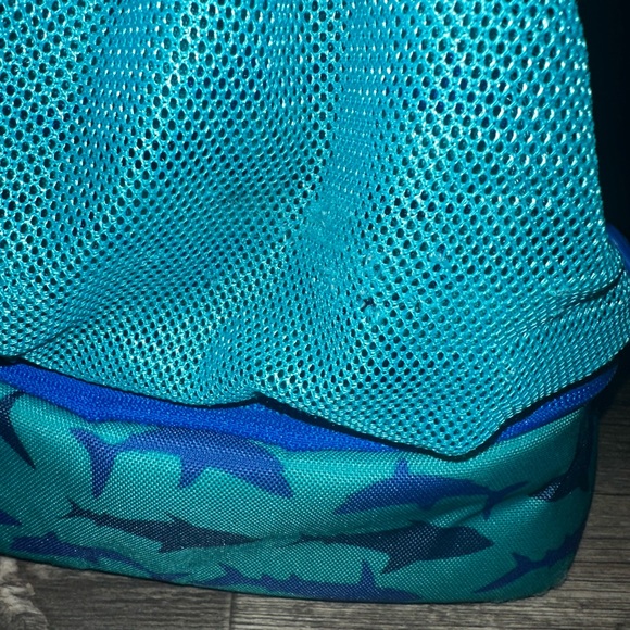 BENTGO KiDS 2-iN-1 BACKPACK & iNSULATED LUNCH BAG - Picture 6 of 8